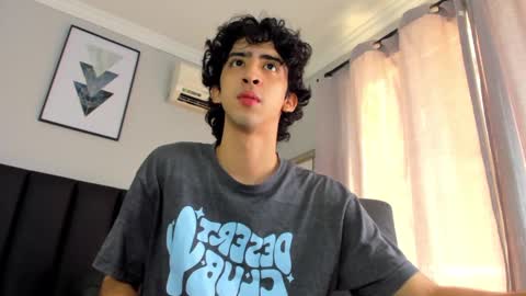 Snapshot of salvatore_monterey chatting on 02.28.25 salvatore online show from 02.28.25