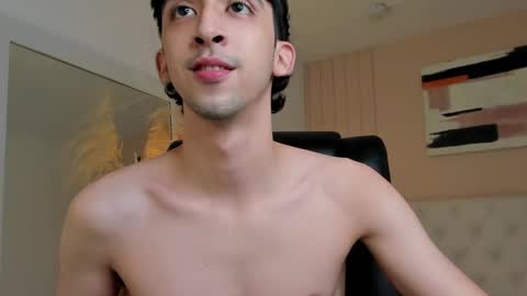 Snapshot of salvatore_monterey chatting on 10.04.25 salvatore online show from 10.04.25