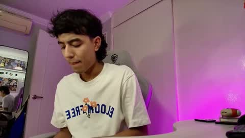 Snapshot of salvatore_montt chatting on 09.15.25 salvatore_montt online show from 09.15.25