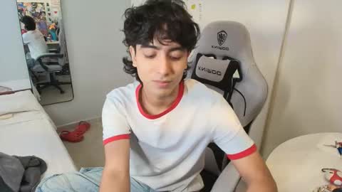 Snapshot of salvatore_montt chatting on 12.02.25 salvatore_montt online show from 12.02.25