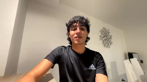 Snapshot of salvatore_montt chatting on 01.08.26 salvatore_montt online show from 01.08.26