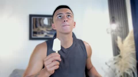 Snapshot of salvatore_romanoo chatting on 02.22.25 Salvatore online show from 02.22.25