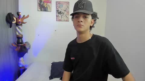 Snapshot of sam__cute chatting on 01.10.25 sam__cute online show from 01.10.25