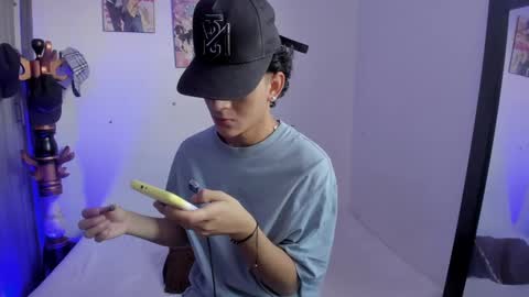 Snapshot of sam__cute chatting on 01.15.25 sam__cute online show from 01.15.25