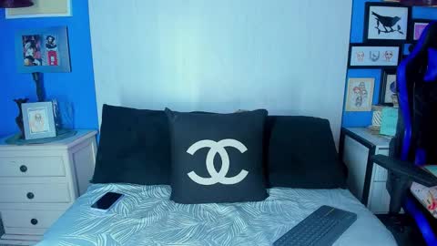 Snapshot of sam__cute chatting on 09.08.25 sam__cute online show from 09.08.25