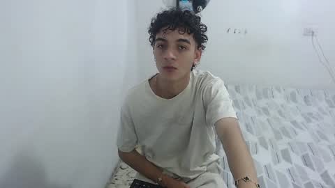 Snapshot of sam__cute chatting on 06.19.26 sam__cute online show from 06.19.26