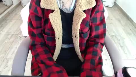 Snapshot of sam_mansson66 chatting on 02.15.25 SAM MANSON online show from 02.15.25