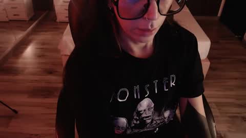 Snapshot of sam_mansson66 chatting on 10.03.25 SAM MANSON online show from 10.03.25
