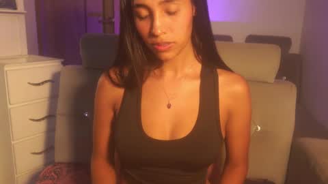 Snapshot of sam_robert17 chatting on 01.14.26 Samantha Roberts online show from 01.14.26