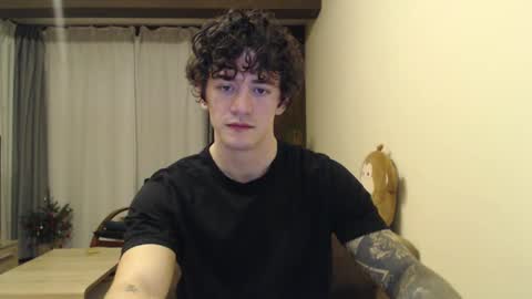 Snapshot of sam_winchest chatting on 01.05.25 Sam online show from 01.05.25