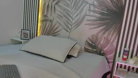 Samaantha  online show from 09.21.25