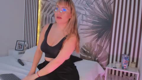 Samaantha  online show from 10.20.25