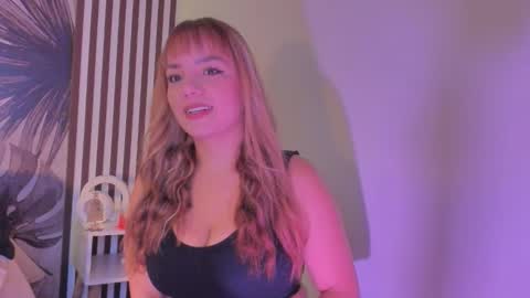 Snapshot of samaantha_white_ chatting on 01.07.26 Samaantha online show from 01.07.26