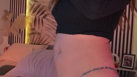 Snapshot of samaantha_white_ chatting on 01.10.26 Samaantha online show from 01.10.26