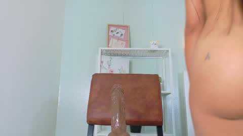 Snapshot of samagrey__ chatting on 10.21.25 online show from 10.21.25