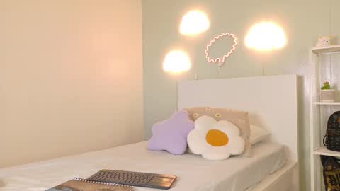 Snapshot of samagrey__ chatting on 12.02.25 online show from 12.02.25