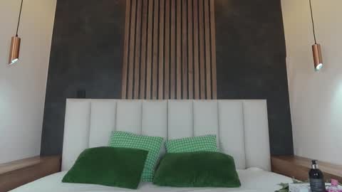 Snapshot of samagrey__ chatting on 12.14.25 online show from 12.14.25