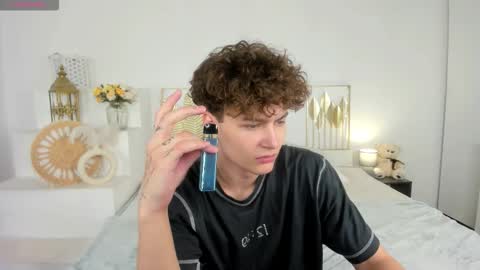 Sam online show from 10.08.25