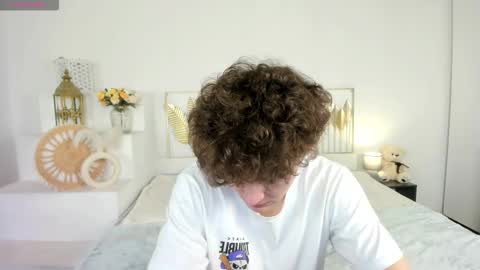 Sam online show from 10.10.25