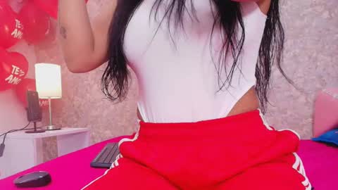 Snapshot of samanta_360 chatting on 02.12.25 Samanta online show from 02.12.25