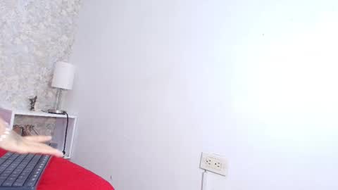 Snapshot of samanta_360 chatting on 11.15.25 Samanta online show from 11.15.25