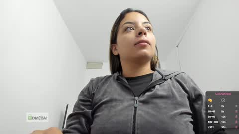 Snapshot of samanta__sweetx chatting on 12.10.24 Samanta Sweet online show from 12.10.24