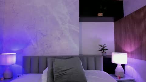 Snapshot of samanta_bone chatting on 01.07.25 Samanta online show from 01.07.25