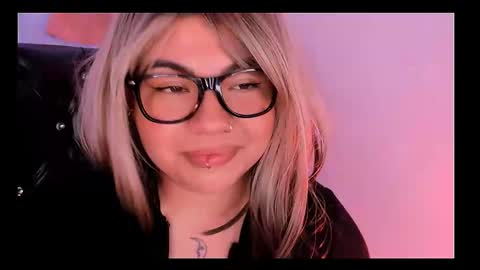 Snapshot of samanta_cutee1 chatting on 02.28.25 SAMANTA online show from 02.28.25