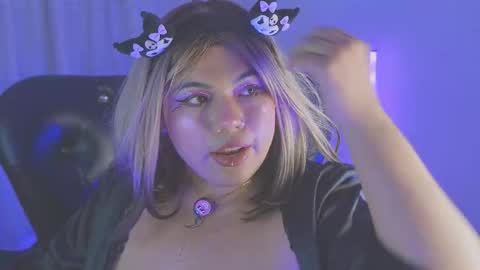 Snapshot of samanta_cutee1 chatting on 09.15.25 SAMANTA online show from 09.15.25