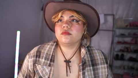 Snapshot of samanta_cutee1 chatting on 05.21.26 SAMANTA online show from 05.21.26