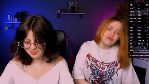Snapshot of samanta_hotty chatting on 10.15.25 samanta_hotty online show from 10.15.25