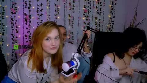 Snapshot of samanta_hotty chatting on 10.18.25 samanta_hotty online show from 10.18.25