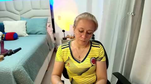 Samanta Stone online show from 06.23.26