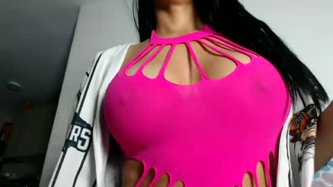 Snapshot of samanta_xi chatting on 06.23.26 samanta online show from 06.23.26