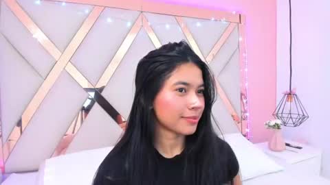 Snapshot of samantaa_shy chatting on 06.27.26 sam online show from 06.27.26