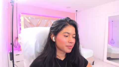 Snapshot of samantaa_shy chatting on 07.15.26 sam online show from 07.15.26