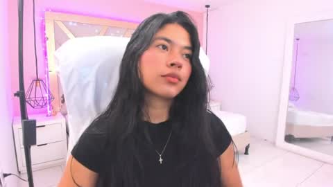 Snapshot of samantaa_shy chatting on 07.28.26 sam online show from 07.28.26