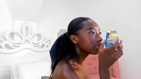 Samanta online show from 02.17.25