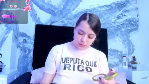 Snapshot of samantarave_ chatting on 12.05.25 Samanta Rave online show from 12.05.25