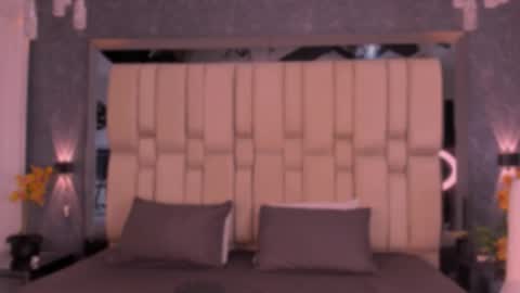 Snapshot of samantavazquez chatting on 10.29.25 samantavazquez online show from 10.29.25