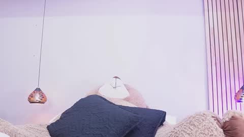 Snapshot of samantavazquez chatting on 11.25.25 samantavazquez online show from 11.25.25