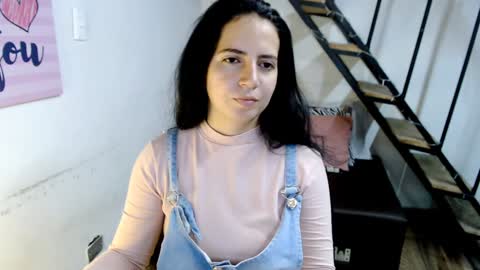 Snapshot of samantha2girl chatting on 01.04.25 samantha online show from 01.04.25