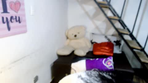 Snapshot of samantha2girl chatting on 01.26.25 samantha online show from 01.26.25