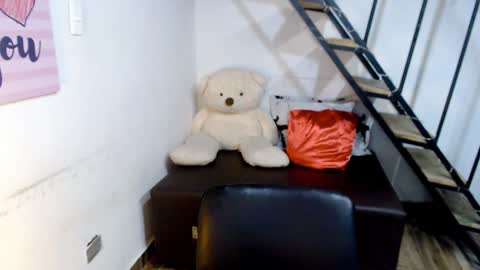 Snapshot of samantha2girl chatting on 01.29.25 samantha online show from 01.29.25