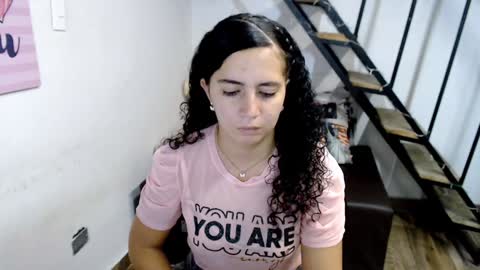 Snapshot of samantha2girl chatting on 02.08.25 samantha online show from 02.08.25