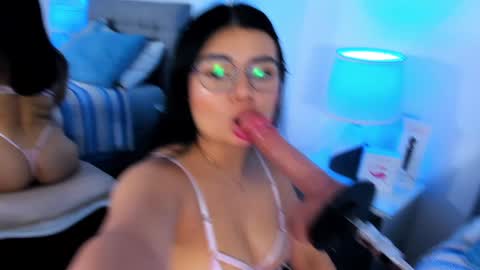 Samantha Vega online show from 01.16.25