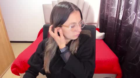 Snapshot of samantha__wilson chatting on 12.03.25 Samantha online show from 12.03.25