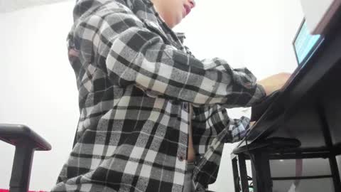 Snapshot of samantha__wilson chatting on 12.15.25 Samantha online show from 12.15.25