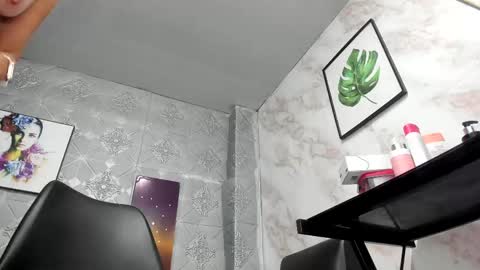 Snapshot of samantha_milfs chatting on 03.06.25 samantha_milfs online show from 03.06.25