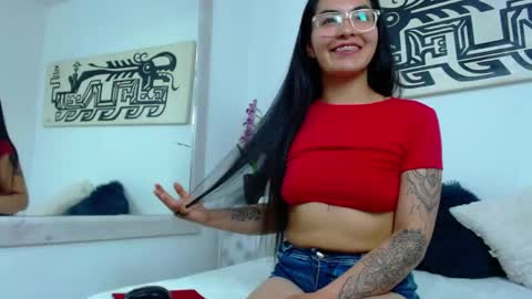 samantha_vaker online show from 04.30.26